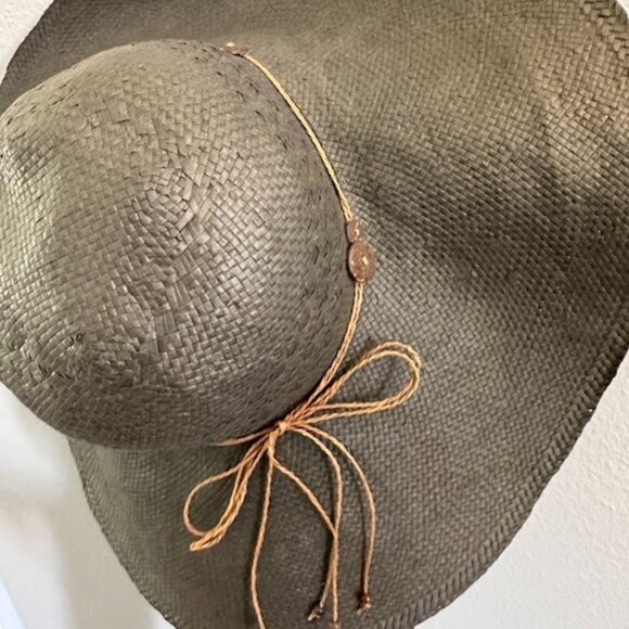 Billabong Faded black floppy hat - Picture 1 of 4